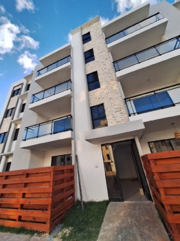 Apartamento en venta en las americas.