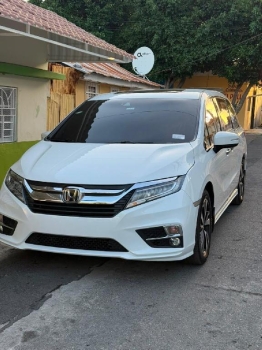 Honda odyssey Élite 2020 en peravia