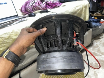 Bajo yr 5000w 12”
