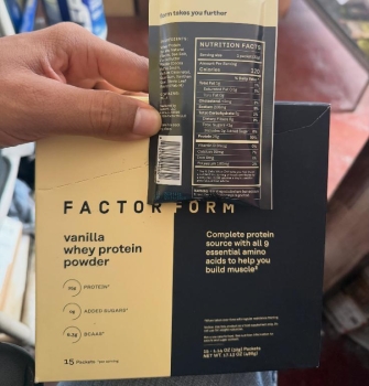 Proteína factor form whey de suero de leche sabor a vainilla en caja d