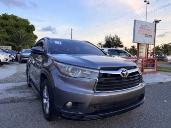Toyota highlander le plus awd 2016
