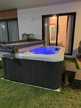 Apartamento de 1 hab patio y jacuzzi en vista cana listo para generar
