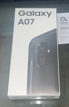 Samsung a07 128 de almacenamiento 4 de ram  2 cámara trasera  1 delant