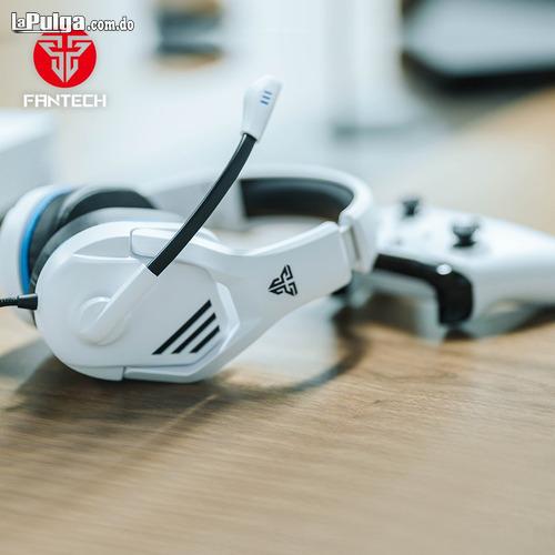 Headset Fantech MH86 Valor Blanco W / Microphone Gaming RGB Foto 7073751-2.jpg