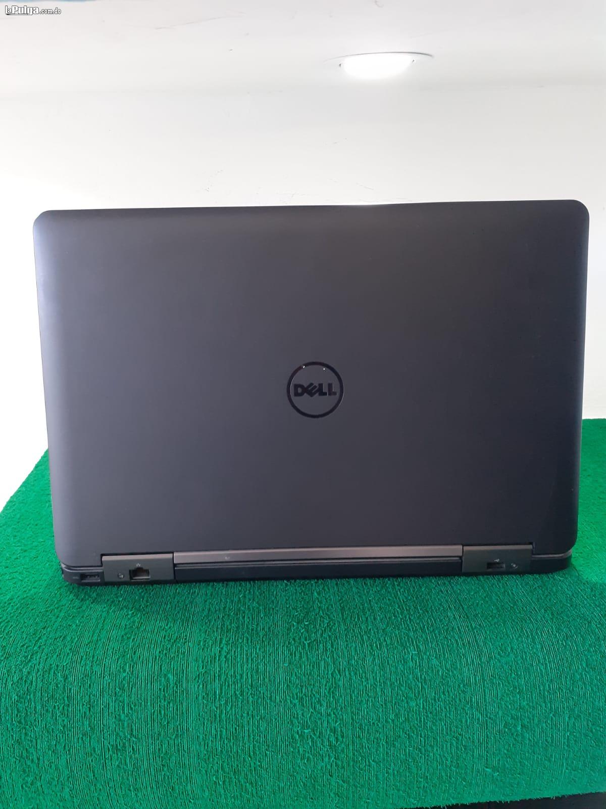 Laptop DELL E5540 i5 128GB Foto 7111211-1.jpg