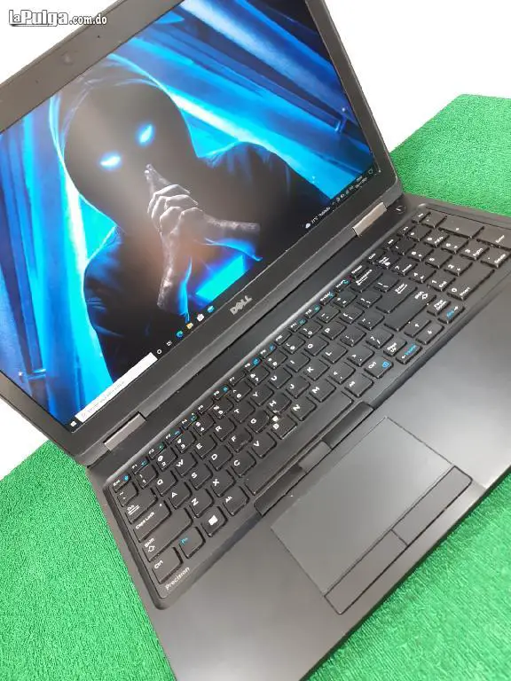 Laptop DELL PRECISION 3520  Foto 7115719-2.jpg
