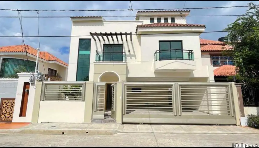 CASA en sector SDE - Mirador Del Este 4 habitaciones 4 parqueos  Foto 7127711-1.jpg