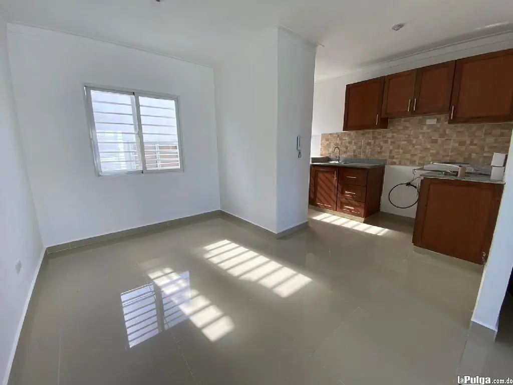 Apartamento en sector SDO - Proximo Autopista Duarte 3 habitaciones 1  Foto 7127730-3.jpg