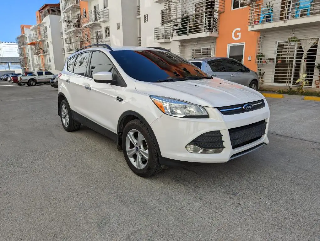 Ford Escape SE 2015 Foto 7130437-N2.jpg