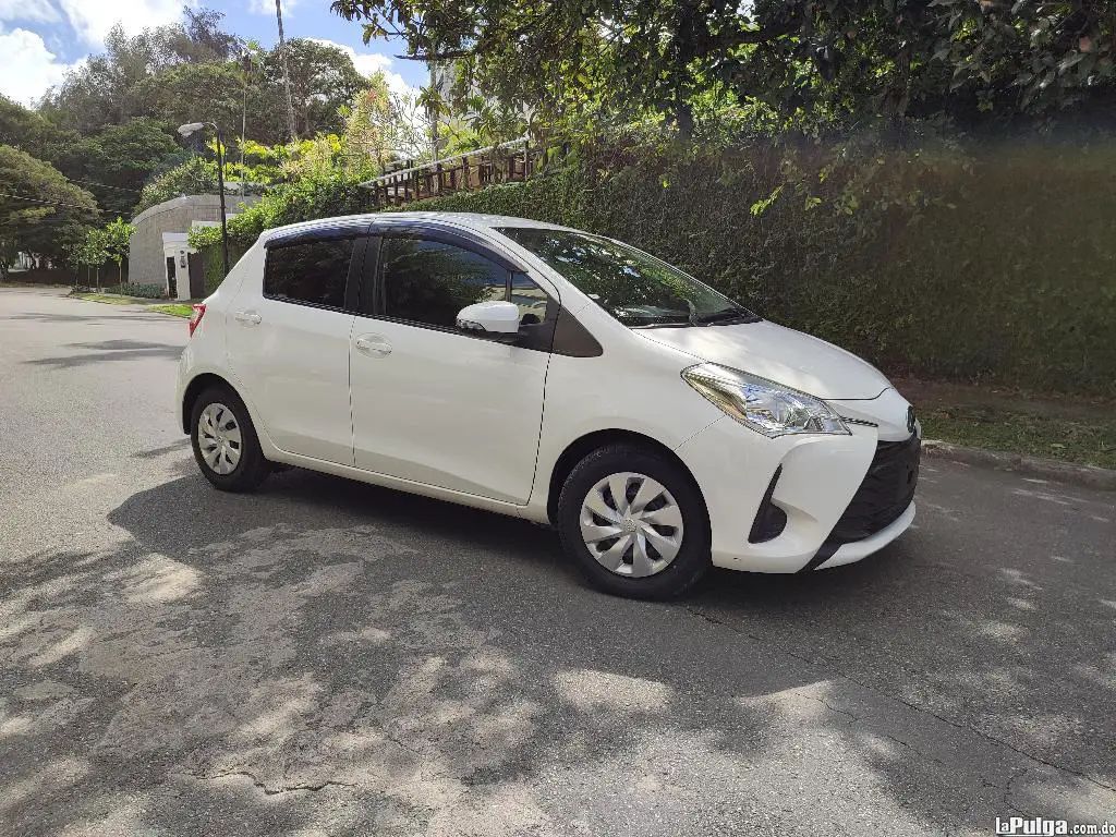 Toyota Vitz 2018 Gasolina Foto 7143262-3.jpg