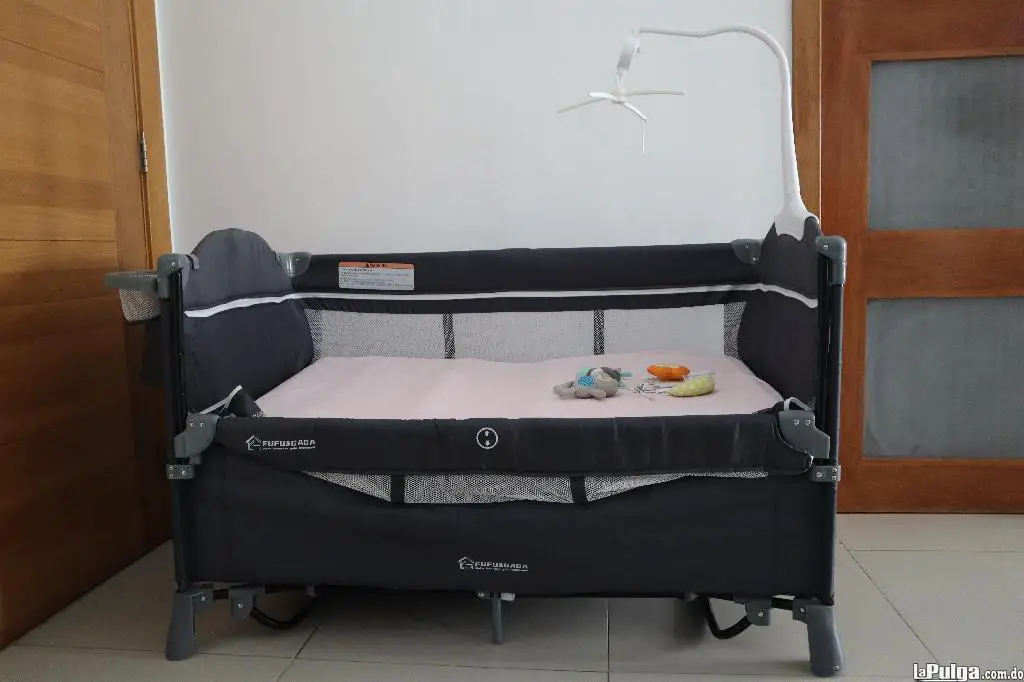 MULTIFUNCTIONAL BABY CRIB / MULTIFUNCIONAL CORRAL PARA BEBE Foto 7145244-1.jpg