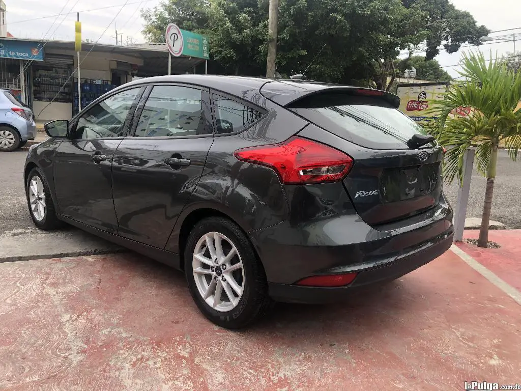 Ford Focus 2018 Se Hatchback  Foto 7155968-2.jpg