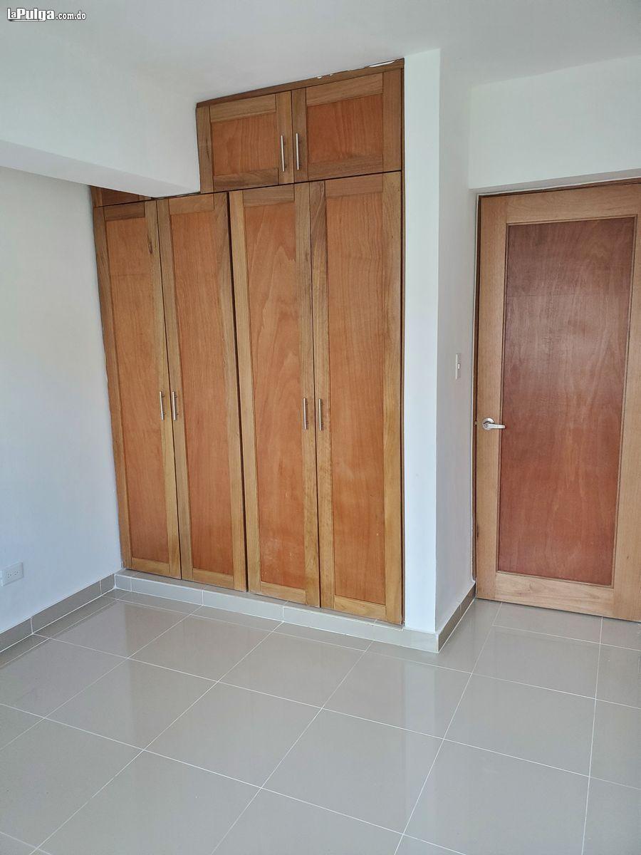 Se alquila apartamento nuevo Foto 7160174-5.jpg