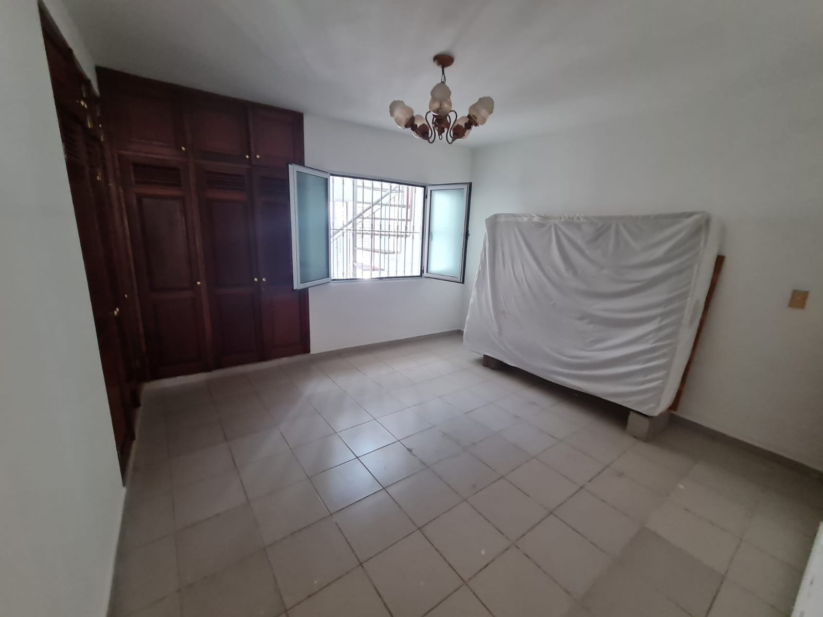 Casa o edificio de 4 niveles en venta en sector Ciudad Nueva Foto 7167903-9.jpg