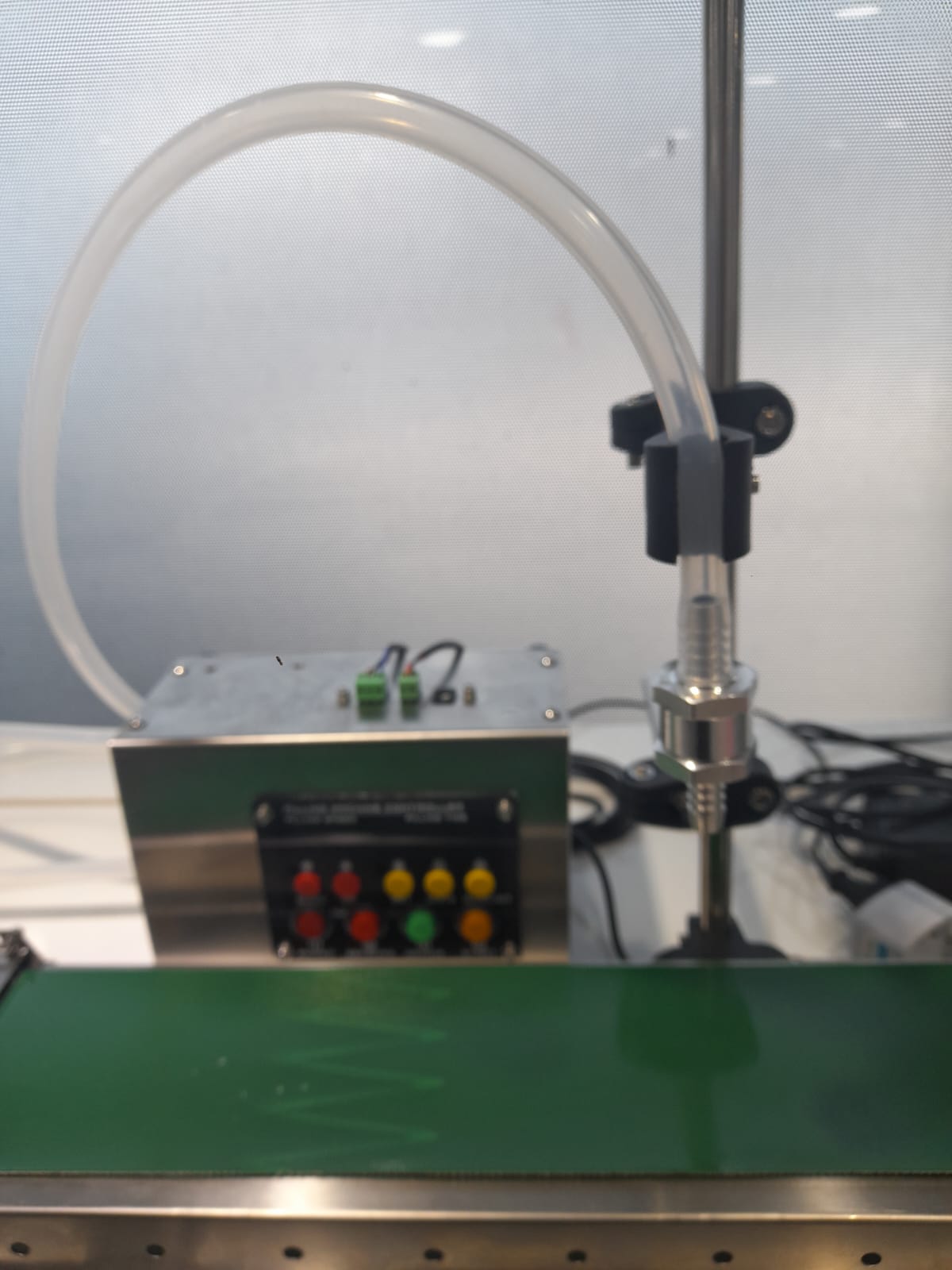 Maquina llenadora Embotelladora Envasadora Automatica Foto 7171465-2.jpg