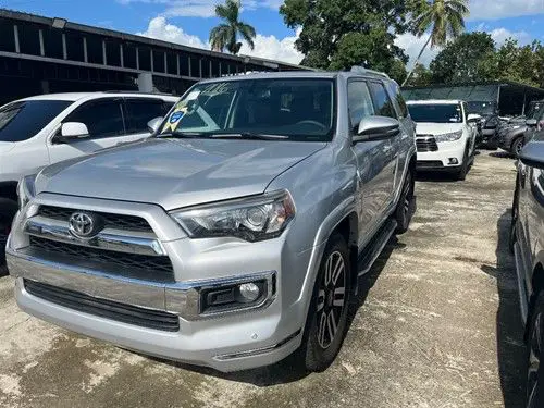 Toyota 4 Runner Limited 2016 en Duarte Foto 7172022-1.jpg