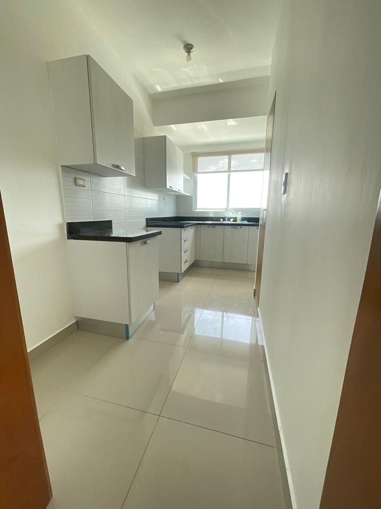 Apto. En venta el Vergel de 3 hab. 2 parqueos Foto 7174347-2.jpg