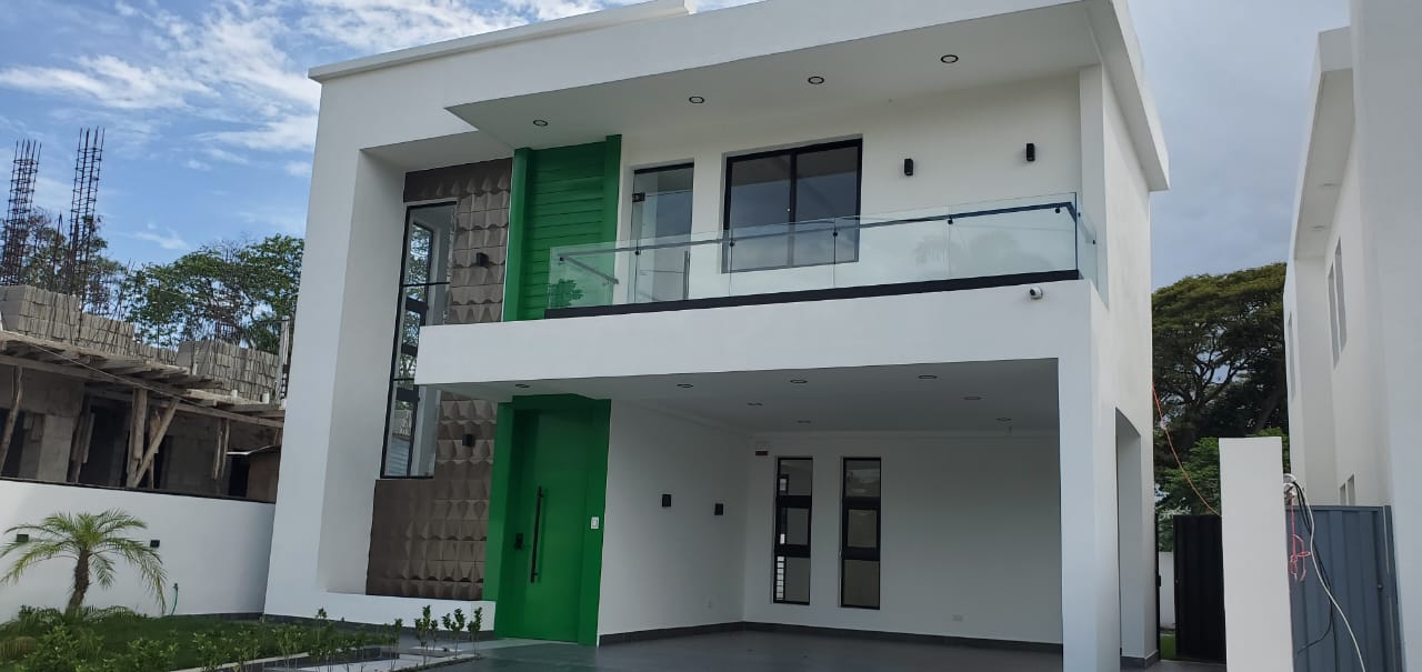 casa lista para mudarse en santiago gurabo Foto 7174435-3.jpg