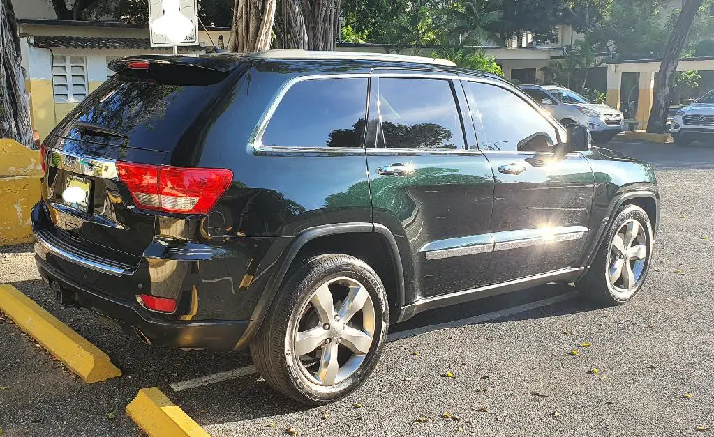 JEEP GRANDCHEROKEE OVERLAND 2012 Foto 7174516-3.jpg