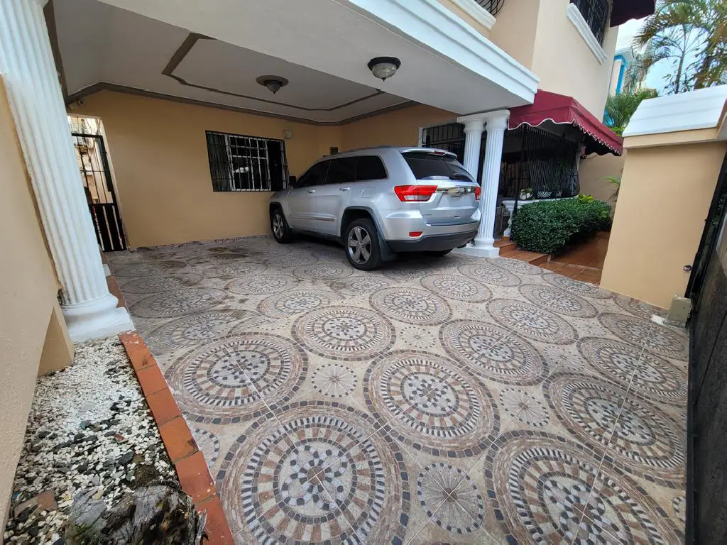 SE VENDE CASA DE DOS NIVELES EN LOS CORALES DEL SUR SANTO D Foto 7174871-3.jpg