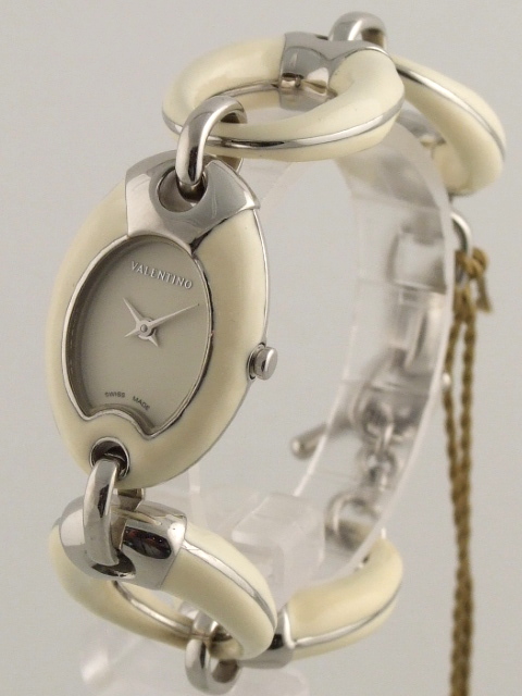 Reloj Valentino para dama de marfil Foto 7175124-1.jpg