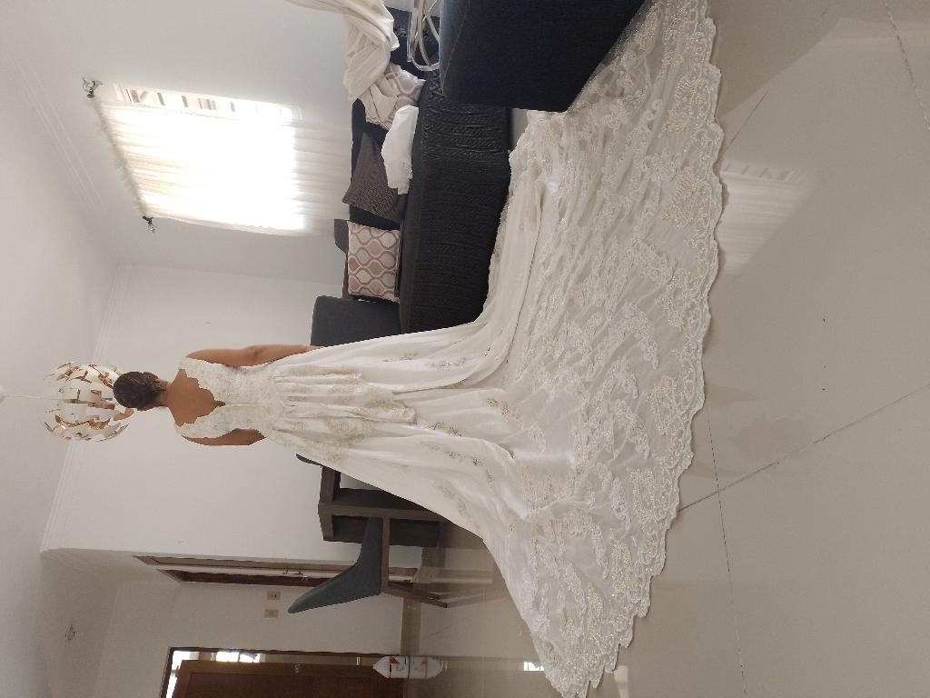 Vendo vestidos de novia en Santo Domingo Oeste Foto 7176641-3.jpg