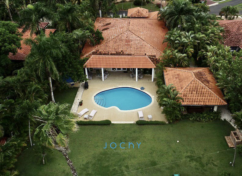 Jochy Real Estate vende villa en Casa de Campo La Romana Foto 7178786-7.jpg