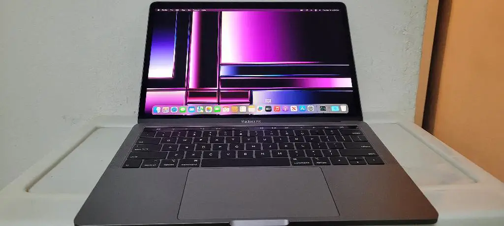 Macbook pro Retina 13 Pulg Core i7 Ram 16gb Disco SSD 512GB  Foto 7185117-1.jpg