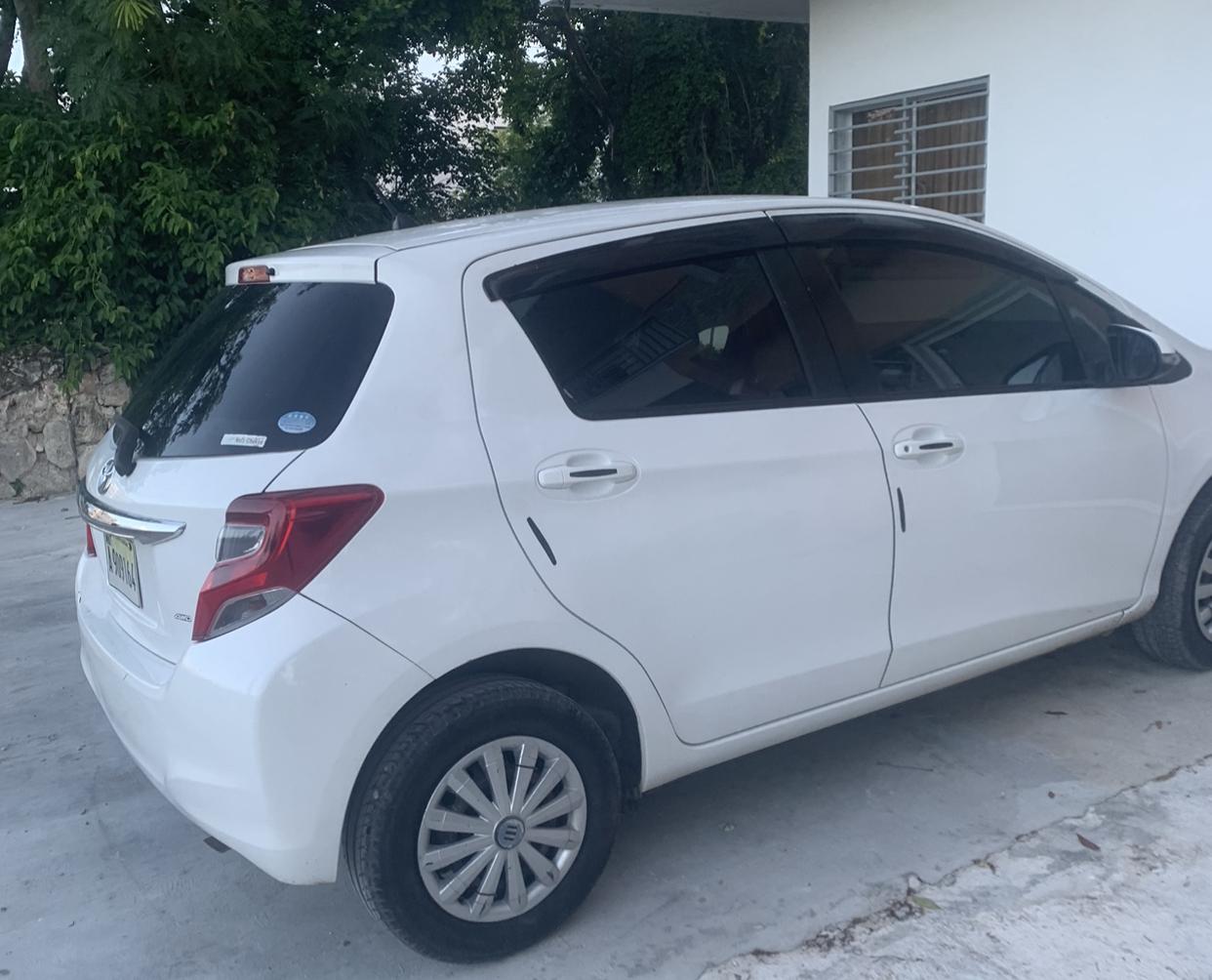 Toyota Vitz 2015 en La Altagracia Foto 7187142-2.jpg