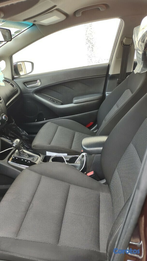 KIA FORTE 2017 GASOLINA Foto 7193272-11.jpg