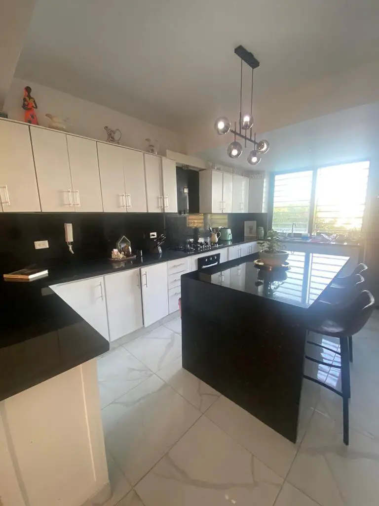 Apartamento en venta de 3 habitaciones Foto 7198557-5.jpg