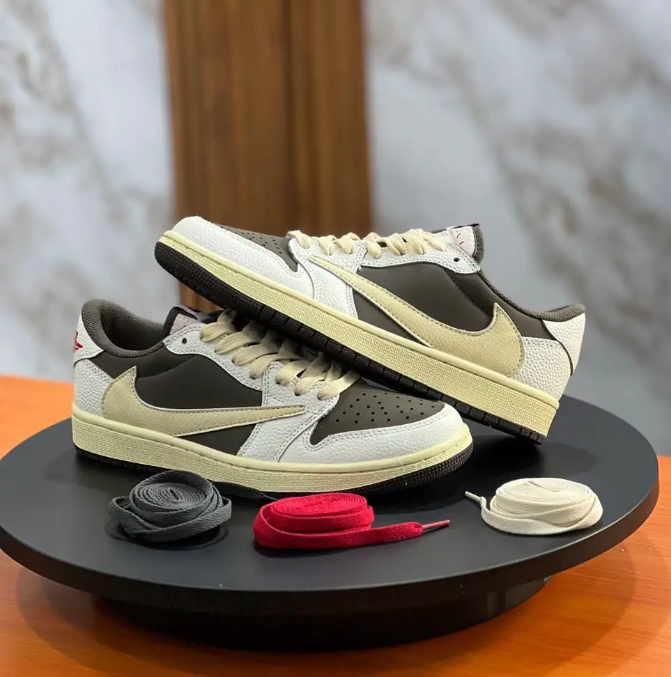 Tenis Teni Nike Air Jordan Retro Uno 1 One Travis Scott Low 2K26 Foto 7199062-1.jpg