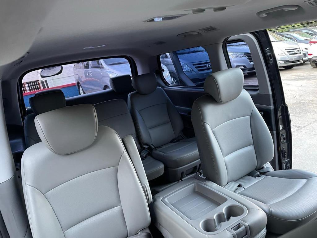 HYUNDAI STAREX VCX 2018  en Santo Domingo DN Foto 7203716-11.jpg