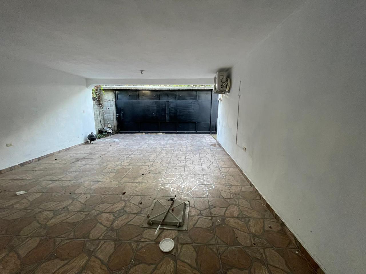 VILLA DISPONIBLE PARA LA VENTA Foto 7205092-5.jpg