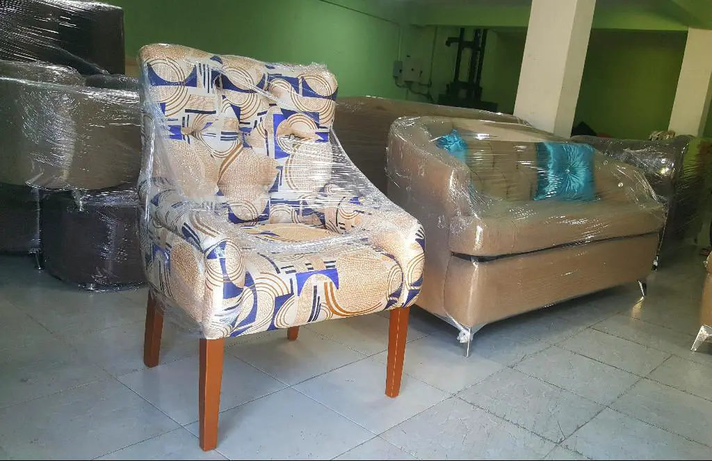 Veremos juego de muebles butacas totalmente nuevo Foto 7205111-1.jpg
