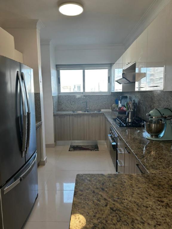Venta de hermoso apartamento en Torre Isabella 2 Evaristo Morales Foto 7206966-6.jpg