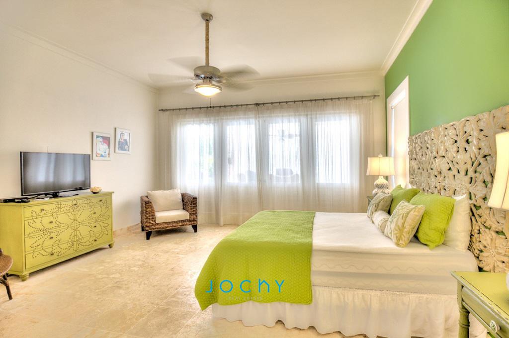 Jochy Real Estate vende villa en PuntaCana Resort  Club R.D Foto 7207163-1.jpg