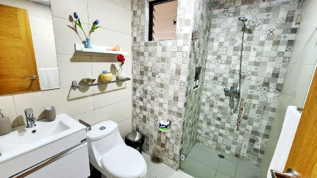 Apartamento en Alquiler en Evaristo Morales US1300 Foto 7211886-7.jpg