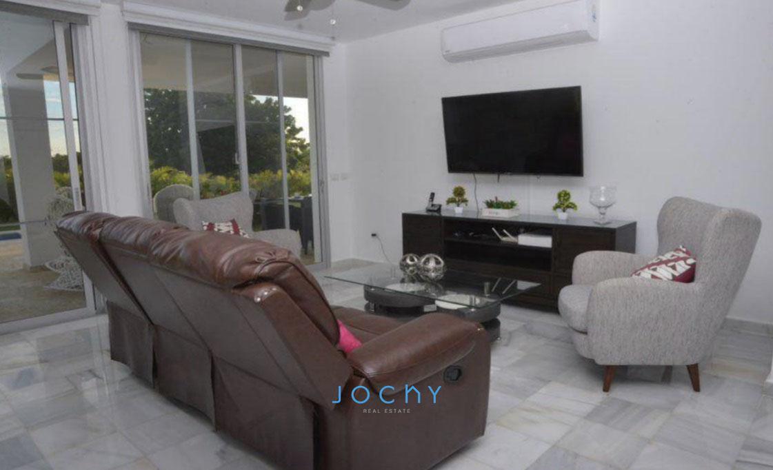 Jochy Real Estate vende villa en el complejo turístico Playa Nueva Rom Foto 7223541-G5.jpg