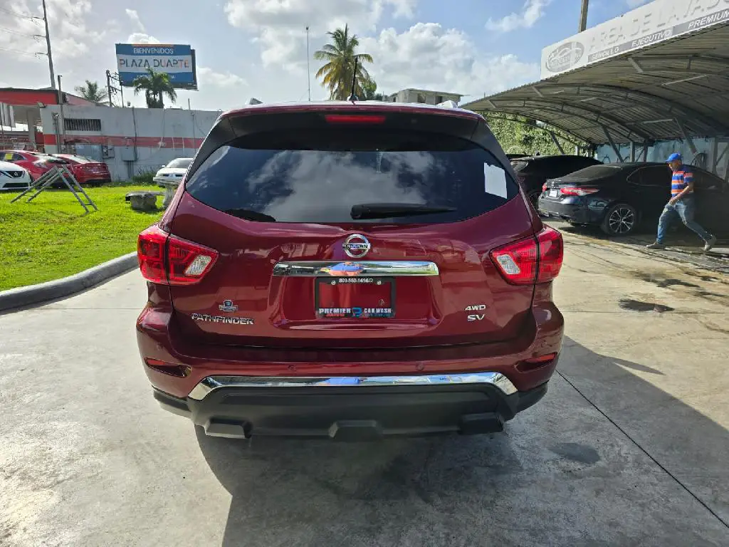 Nissan Pathfinder SV 4x4 2018 Clean Carfax Recien importada Foto 7224246-R4.jpg