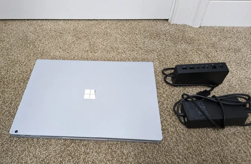 Surface book 2 Foto 7226265-1.jpg