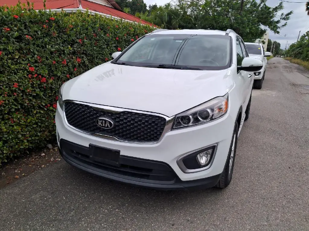 Kia Sorento 2016 Impecable en Santiago Las Trinitarias.  Foto 7226747-4.jpg