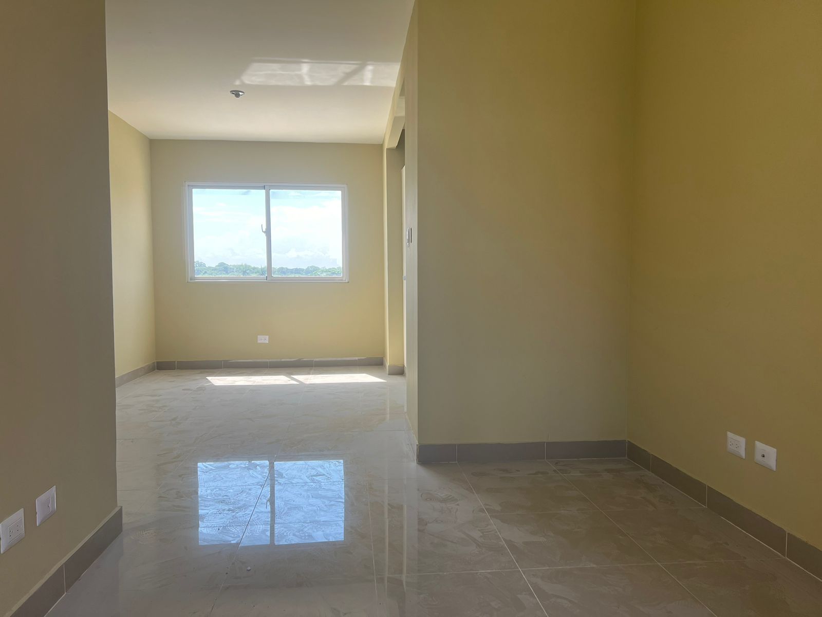 Hermoso apartamento en proyecto con piscina con mantenimiento incluido Foto 7227421-6.jpg