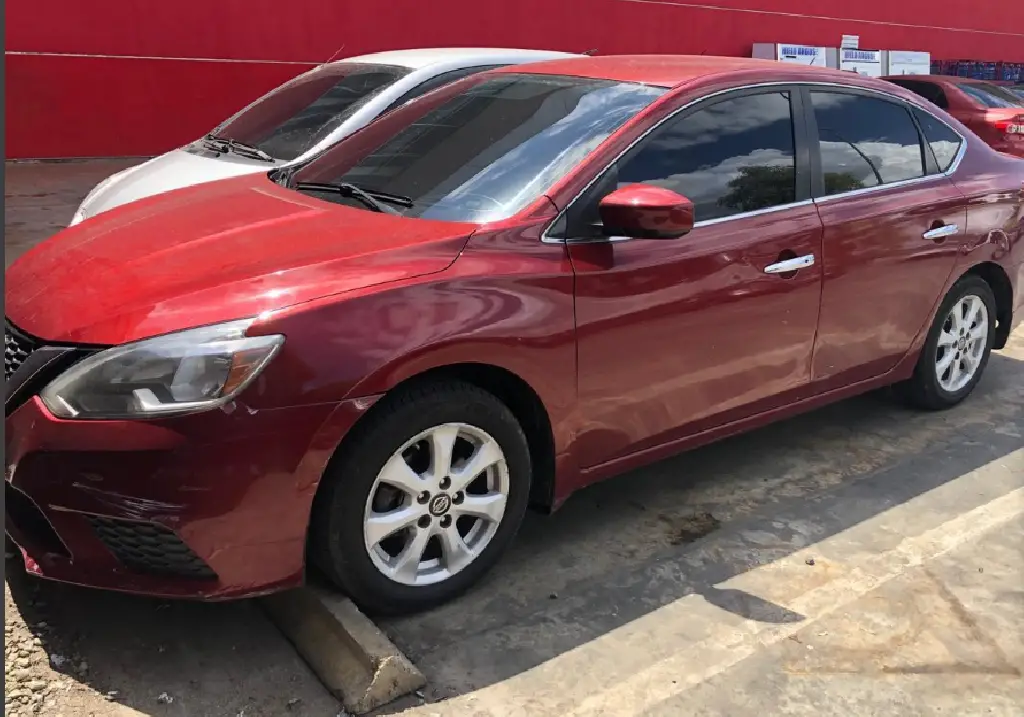SE VENDE NISSAN SENTRA SV 2016 Foto 7228754-3.jpg