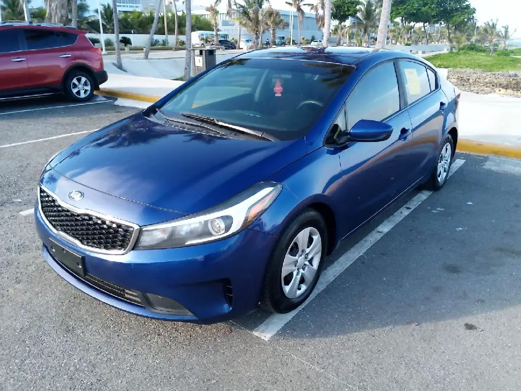 KIA FORTE  en Santo Domingo Este Foto 7229681-2.jpg