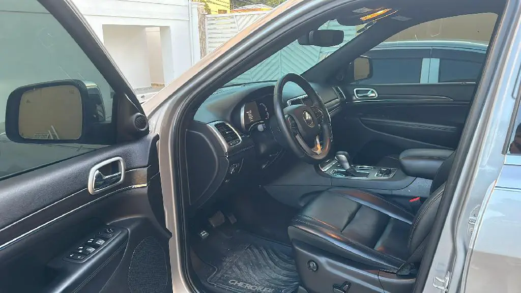Jeep Grand Cherokee Limited 4x4 2018 en Santo Domingo DN Foto 7230825-4.jpg