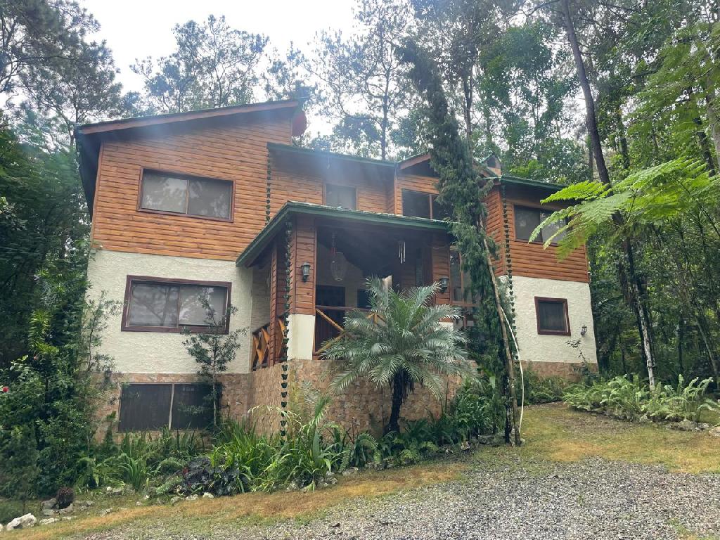 Hermosa Villa en Venta en Jarabacoa Foto 7234324-1.jpg