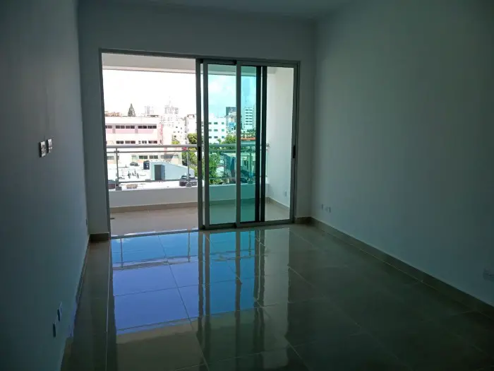 Apartamento en Alquiler de 3 habitaciones en Bella Vista Foto 7234486-2.jpg