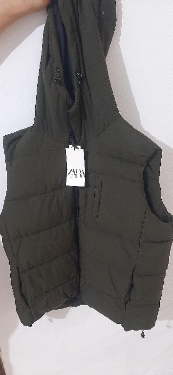 Hoody  ZARA  color militar  Foto 7234728-1.jpg