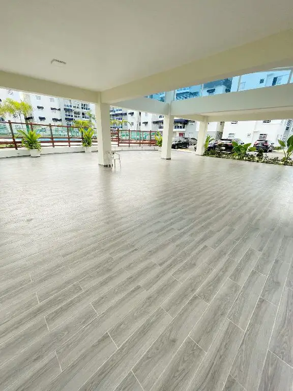 Vendo Apartamento en 5to nivel con Terraza Privada Av. Charless de Gau Foto 7235238-5.jpg